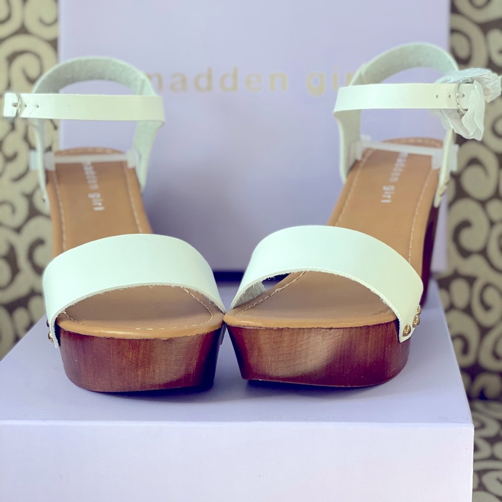 Madden Girl Lifft Pari platform scandal in White